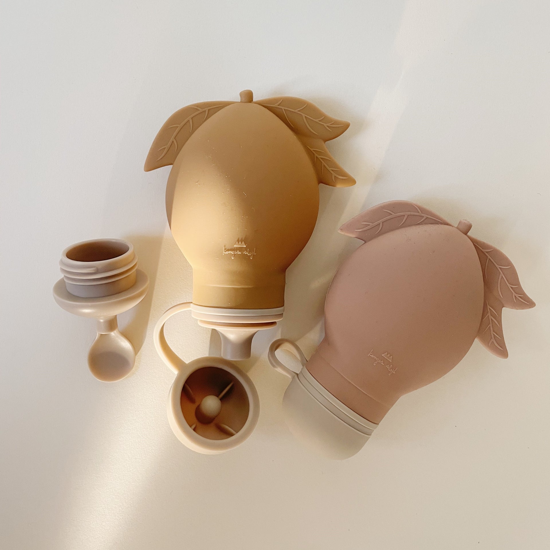 Konges Sløjd® Set 2 silikonskih vrečk za smoothie Almond/Blush Konges Sløjd