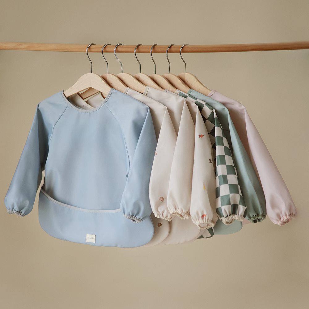 Mushie® Slinček z rokavi Fog Mushie