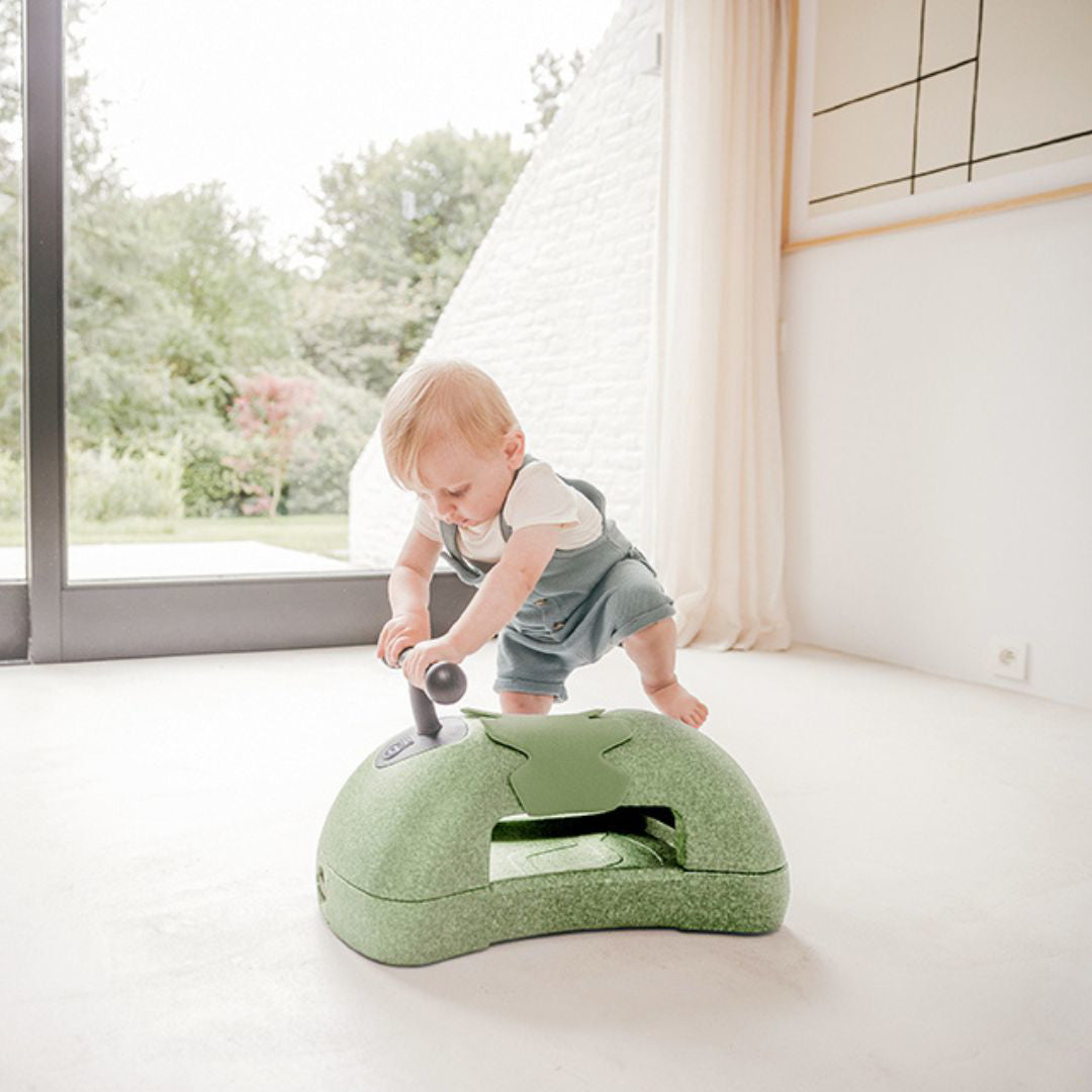 Scoot & Ride® Otroška hojica, poganjalec in deska My First 3v1 Olive Scoot & Ride