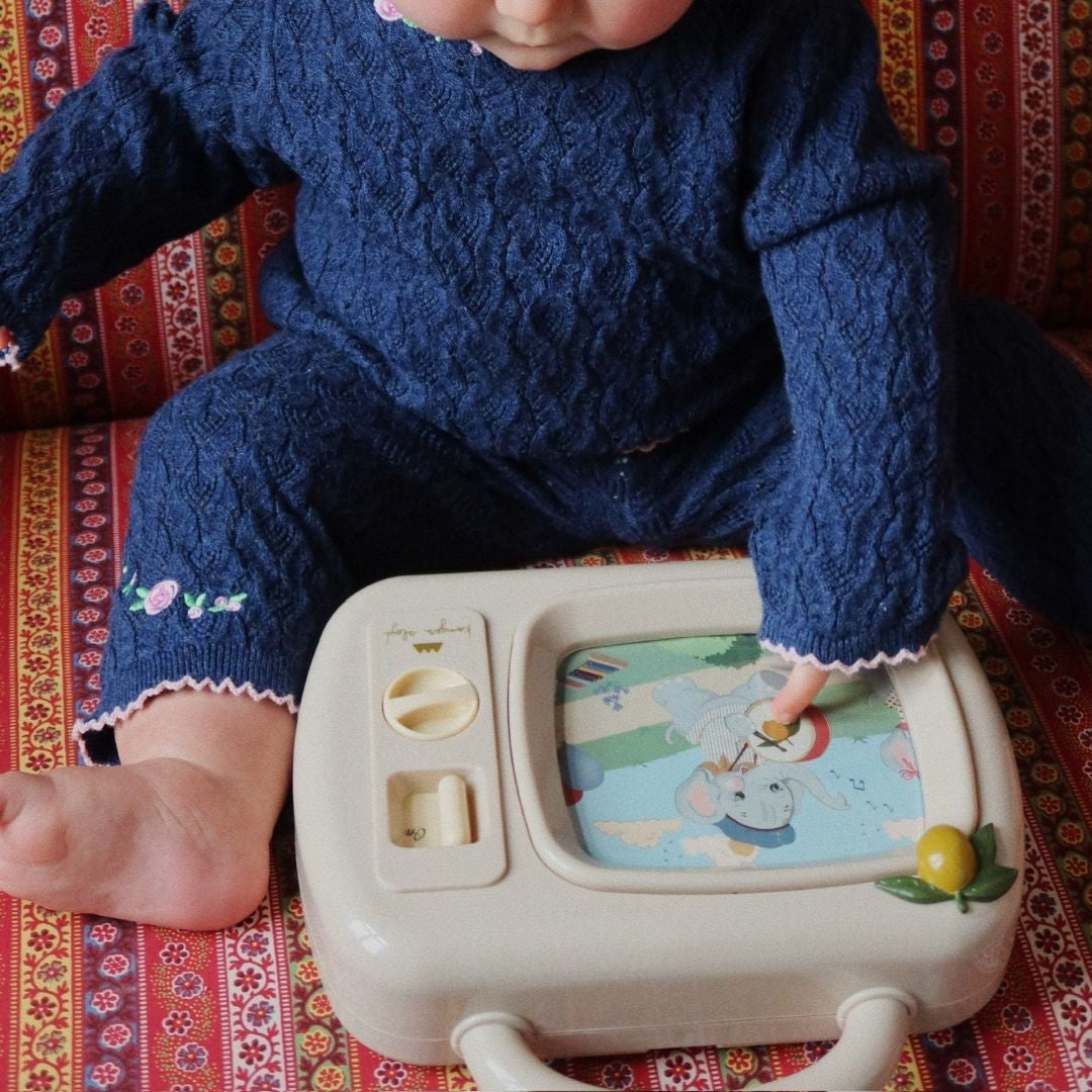 Konges Sløjd® Glasbena TV igračka Konges Sløjd