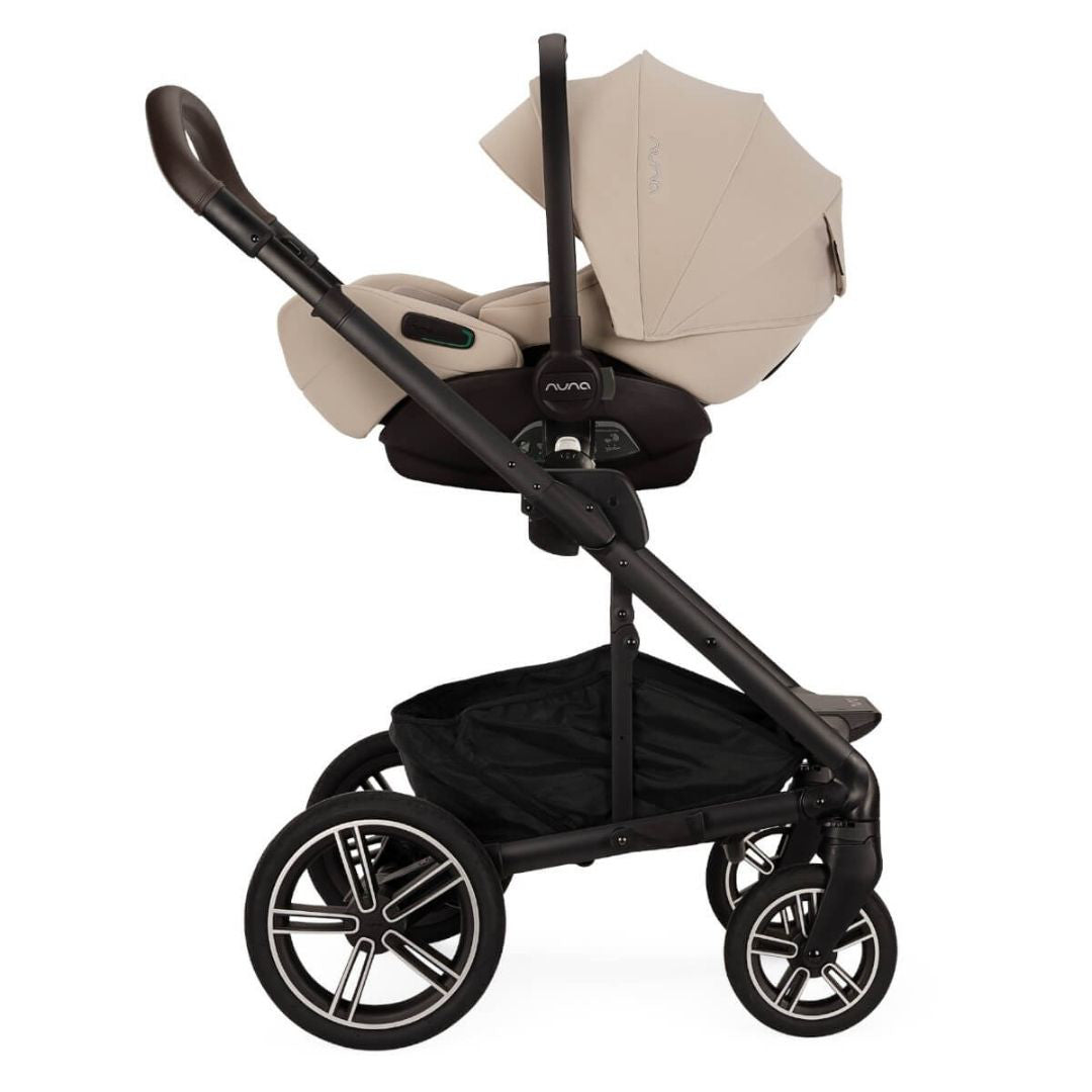 Nuna® Otroški avtosedež Arra™ Flex i-Size 157° (40-87 cm) Biscotti Nuna