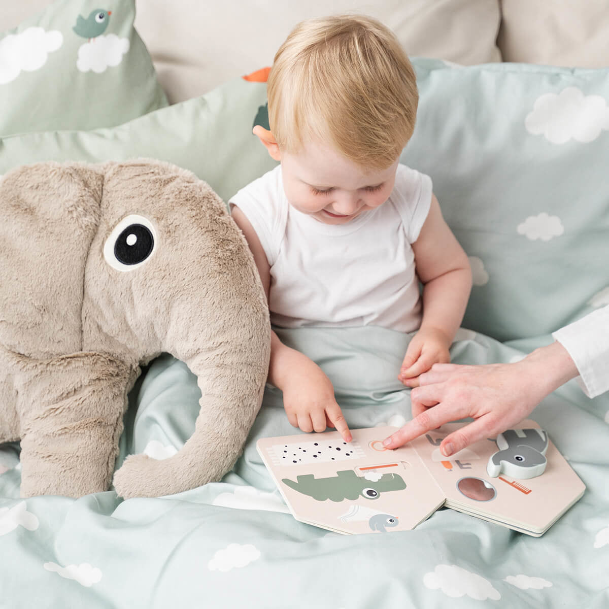 Done by Deer® Moja prva knjiga Elphee's home Deer Friends Done by Deer