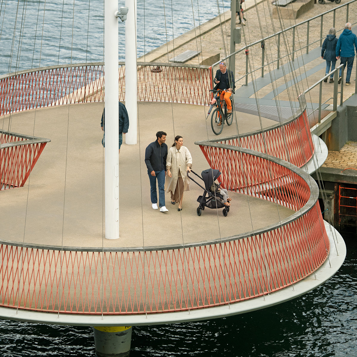 Nuna® Otroški voziček Swiv™ Thunder Nuna