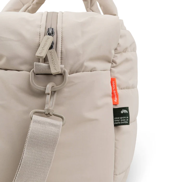 Done by Deer® Previjalna torba Quilted Sand Done by Deer