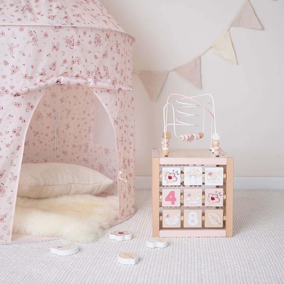 Bieco® Lesena aktivnostna kocka XXL Deer Ella Bieco