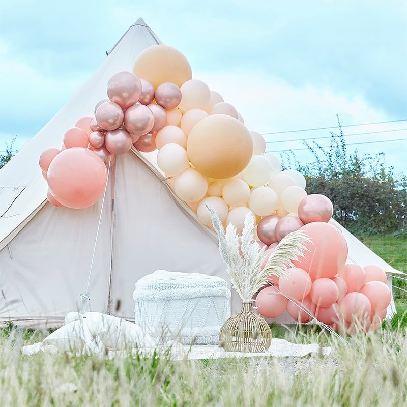 Immagine di Ginger Ray® Arco di palloncini Luxe Peach, Nude & Rose Gold