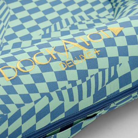 DockAtot® Večnamensko gnezdece Deluxe+ New Wave (0-8m)