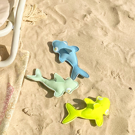 SunnyLife® Vodne igračke za potapljanje Shark Tribe Blue Neon Citrus