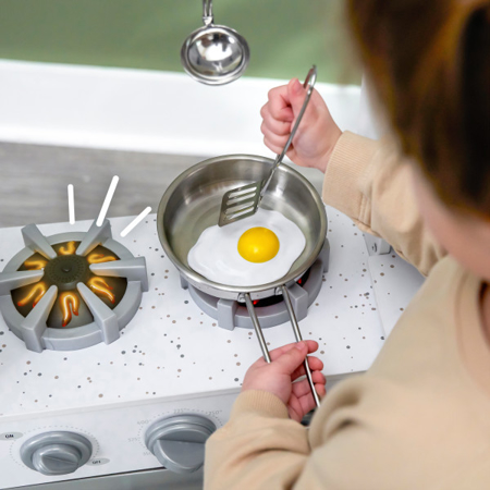 KidKraft® Kotna otroška kuhinja z lučkami in zvoki White