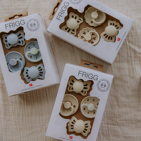 Picture of Frigg® Try-It Collection Pacifier 4-pack Moonlight Sailing Powder Blue