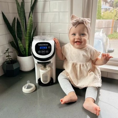 Baby Brezza® Aparat za pripravo adaptiranega mleka Pro Mini