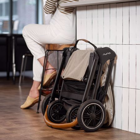 Nuna® Otroški voziček Triv™ Next Biscotti