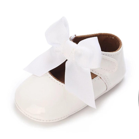 Čevlji za posebne priložnosti za dojenčke Glossy White Bow