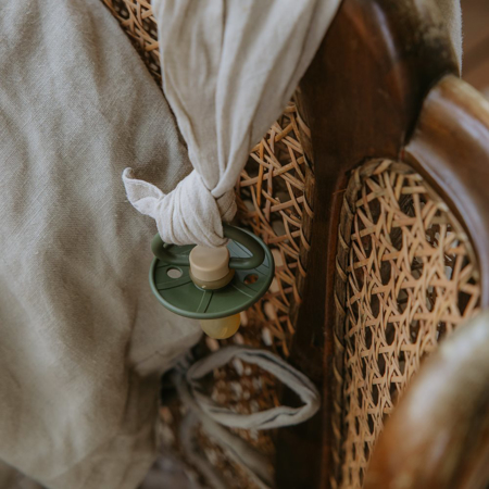 Immagine di Frigg® Ciuccio in caucciù Little Viking Sage/Olive