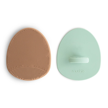 Slika Mushie® Silikonska krtača za odstranjevanje lusk 2 kosa Natural/Cambridge Blue