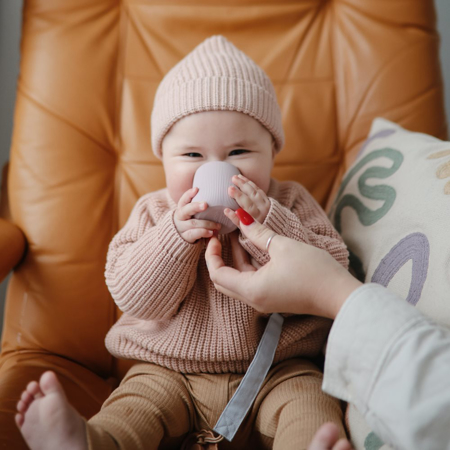 Mushie® Silikonski kozarček MINI Sippy Cup Blush