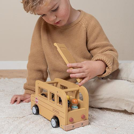 Little Dutch® Lesen šolski avtobus s figurami