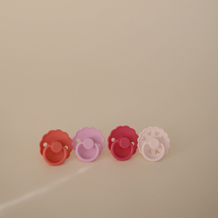 Frigg® Set 4 dudic iz silikona Rosy Romance (0-6m)