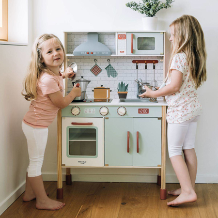 Free2Play® Lesena kuhinja Mini Chef z dodatki