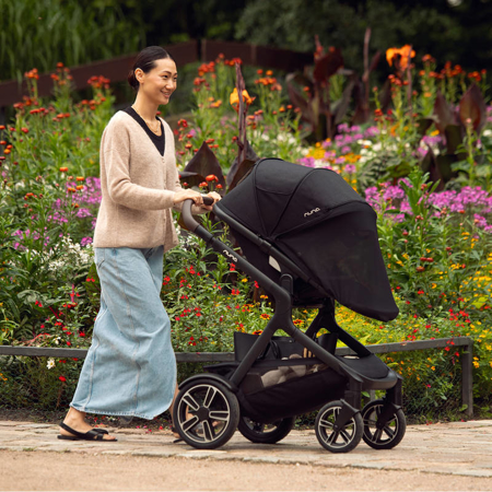 Nuna® Otroški voziček 4v1 Demi™ Next + Pipa™ Next Pine + Isofix baza Next