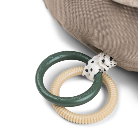 Done by Deer® Igračka za igro na trebuščku Croco Sand